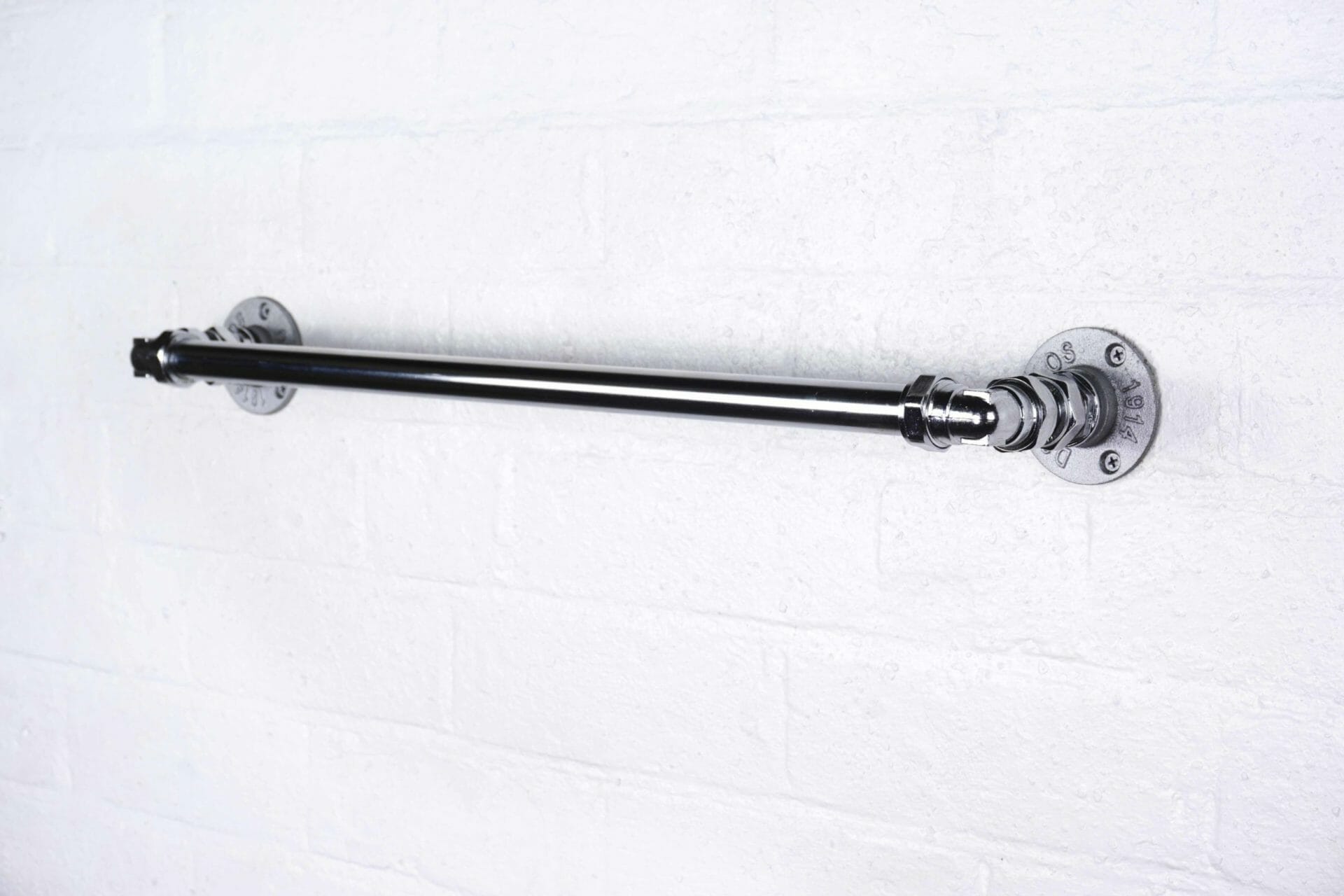 industrial-steel-chrome-towel-rail-with-silver-flanges