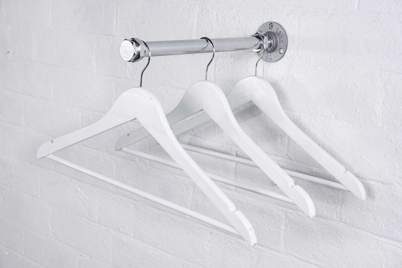 chrome-pipe-clothes-rail-with-hangers