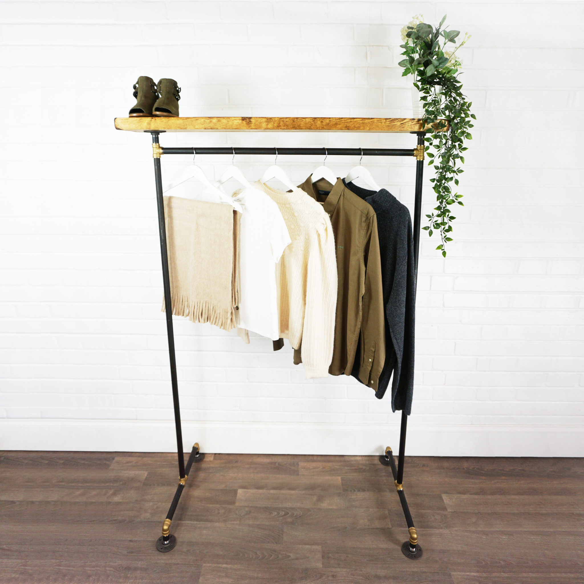 Free Standing Clothing Rail with Wooden Shelf Industrial Raw Steel And Brass Pipe Style Pipe