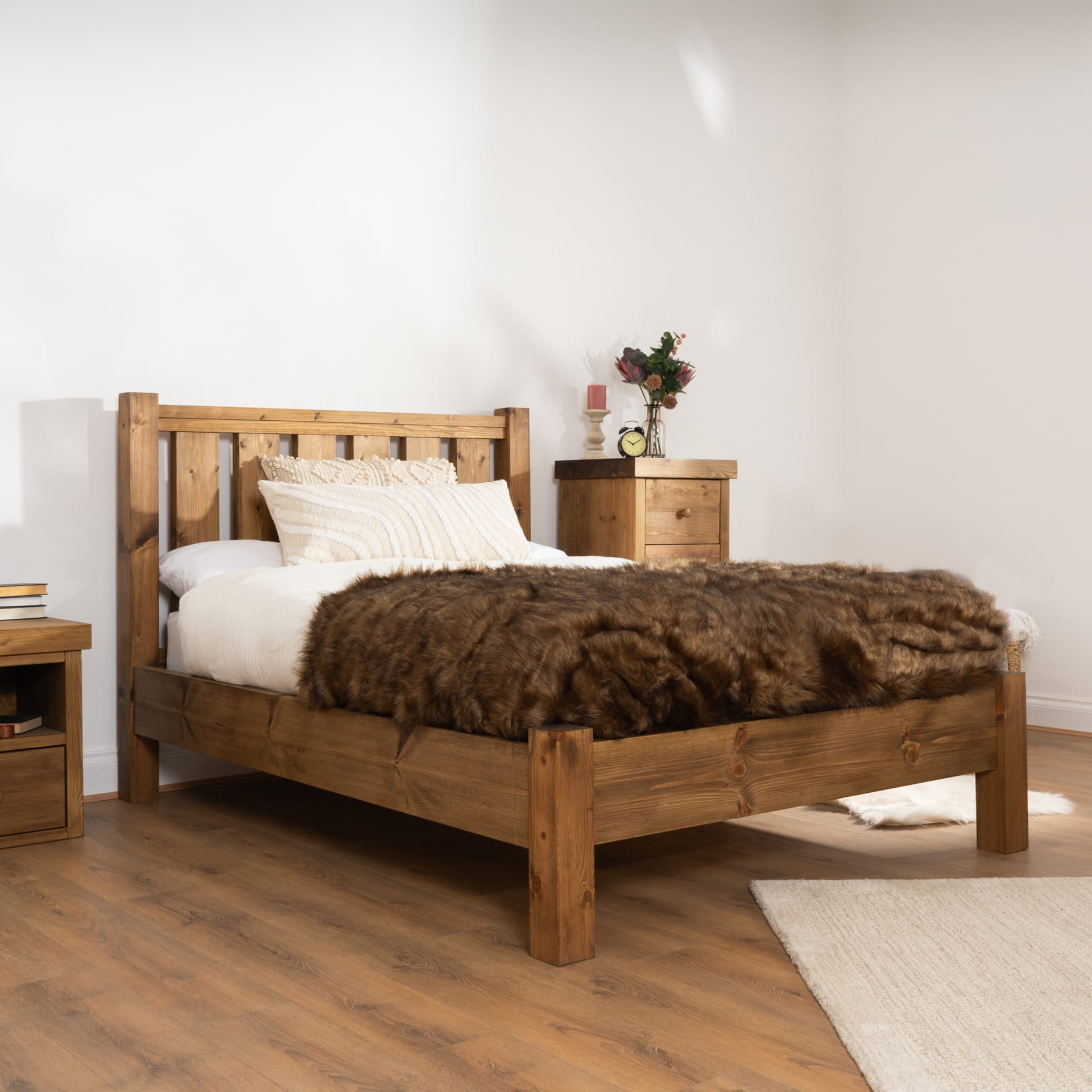 Solid Wood Rustic Farmhouse Bed Pipe Dream Furniture